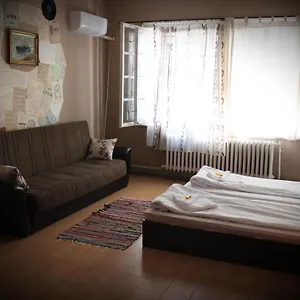 Serdika Хостел